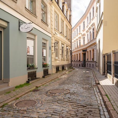 Stylish Old Town Apartment On Mucenieku Street Рига Екстериор снимка